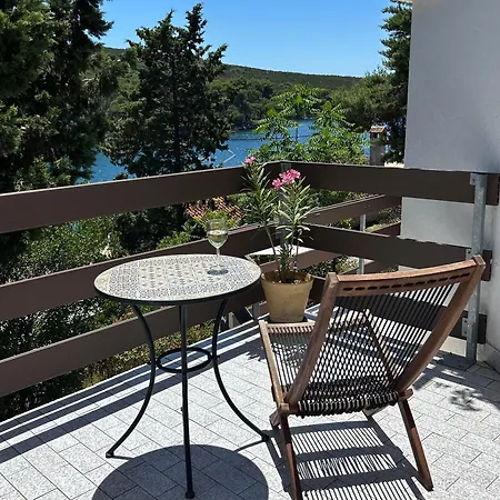 Bay View Molat